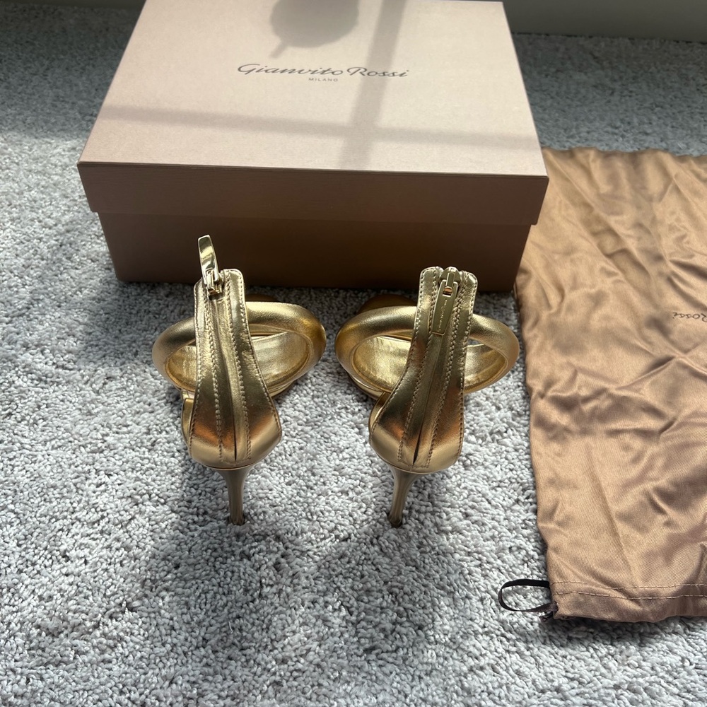Gianvito Rossi Metallic Gold Heels - Picture 4 of 5